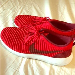 Men’s Nike shoes